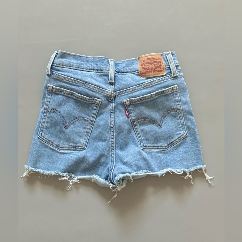 Levi High Rise Shorts - Picture 3 of 3